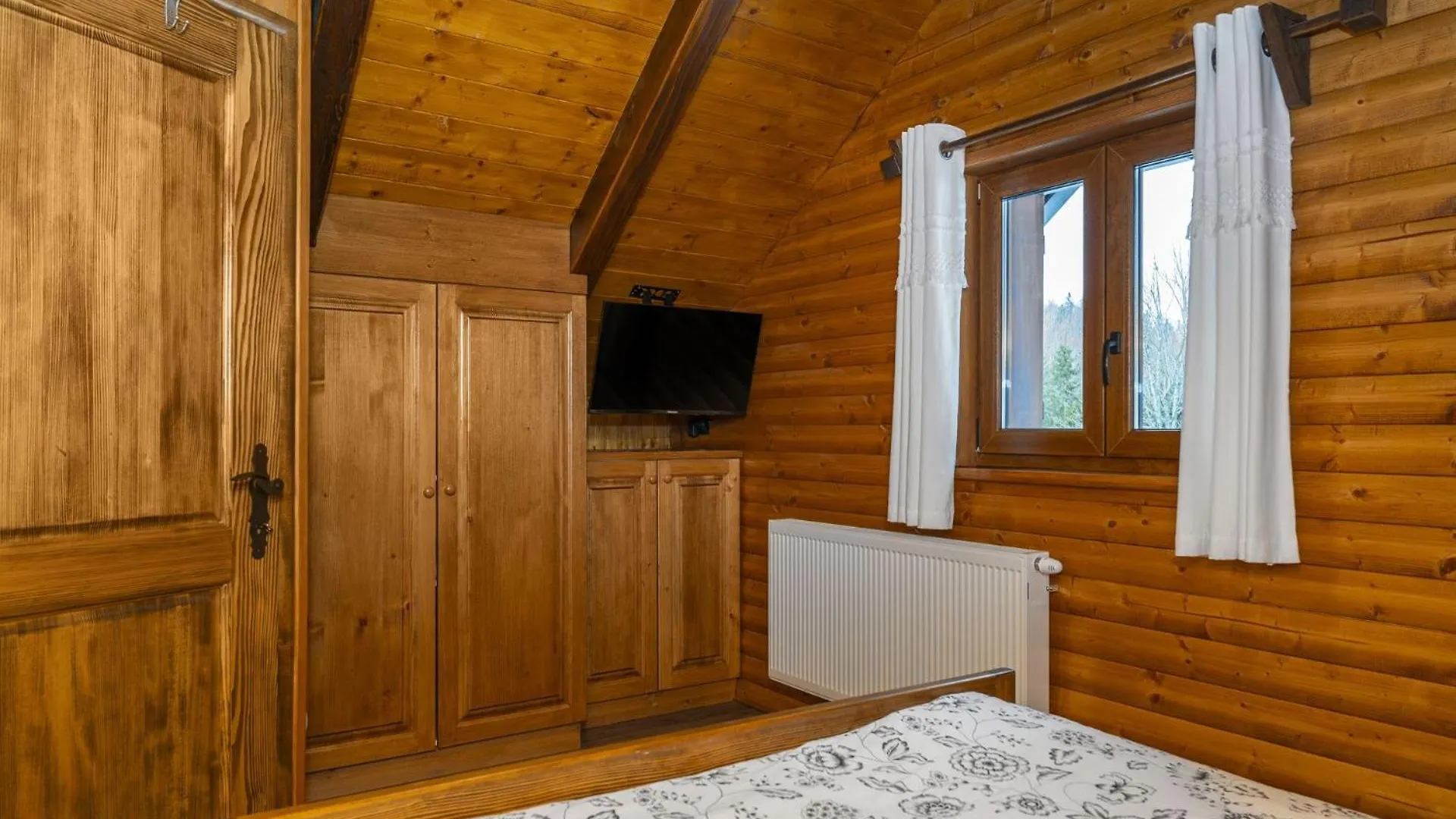 Cozy Bear Cabin ,Brestova Draga, Mrkopalj Holiday home